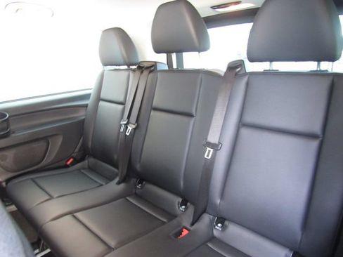 Used 2023 Mercedes-Benz Metris Passenger image 17