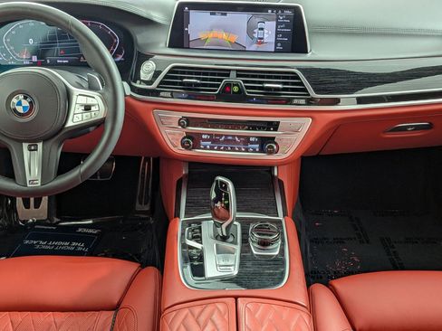 Used 2020 BMW 750i xDrive w/ Executive Package AWD/4WD image 20
