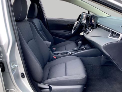 Used 2024 Toyota Corolla LE FWD image 9