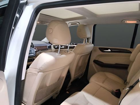 Used 2019 Mercedes-Benz GLS 450 4MATIC w/ Premium 1 Package image 30