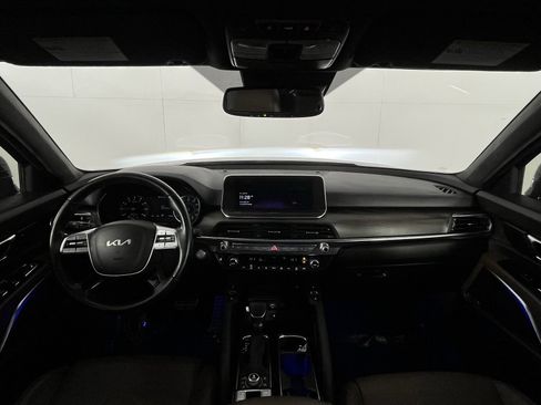 Used 2022 Kia Telluride SX w/ SX Prestige Package image 14