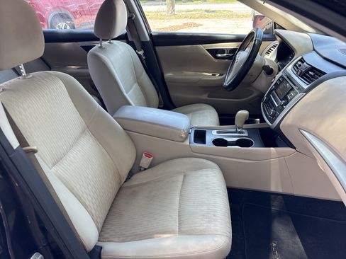 Used 2017 Nissan Altima 2.5 SV FWD image 19