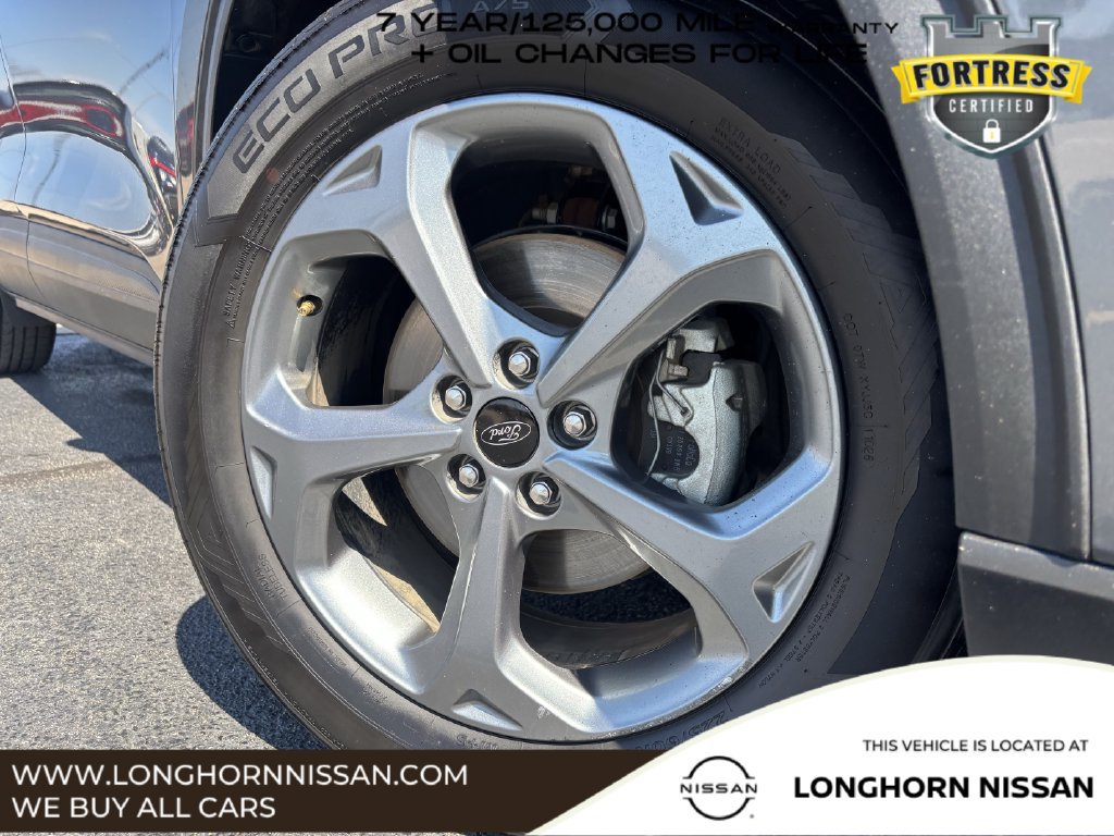 Used 2025 Ford Escape ST-Line Select AWD/4WD image 2