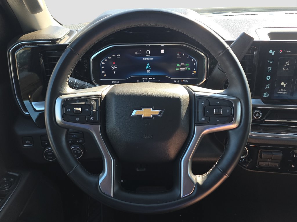 Used 2025 Chevrolet Silverado 2500 LT w/ Convenience Package AWD/4WD image 9