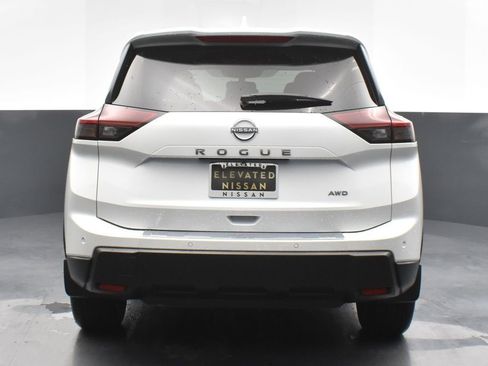 New 2026 Nissan Rogue SV image 24