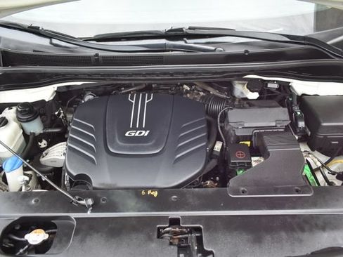 Used 2017 Kia Sedona EX FWD image 54