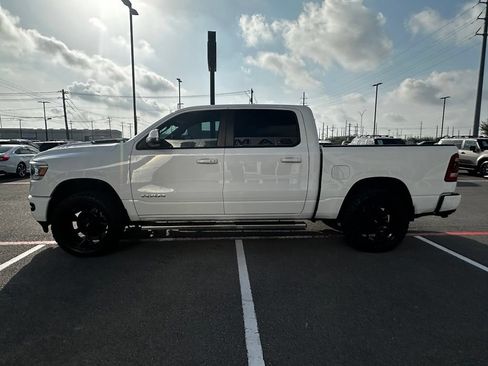 Used 2024 RAM 1500 Laramie AWD/4WD image 6