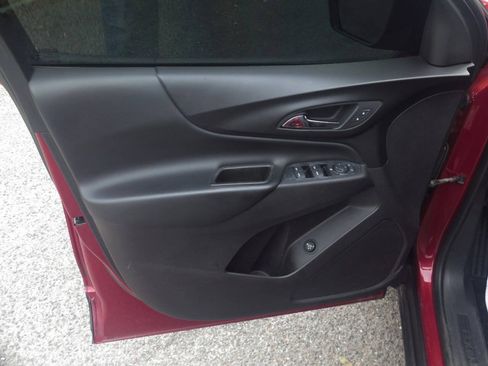 Used 2019 Chevrolet Equinox LT FWD image 20
