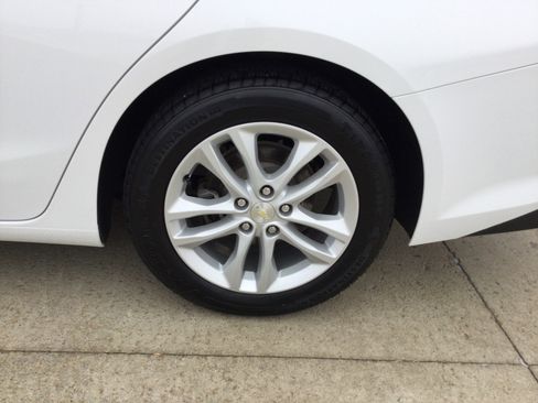 Used 2018 Chevrolet Malibu LT image 5