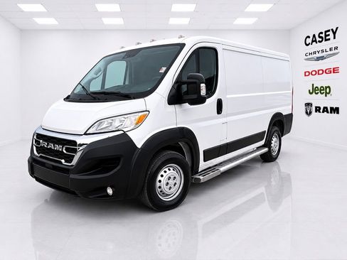 Used 2025 RAM ProMaster 2500 w/ U-Haul Equipment Group FWD image 3