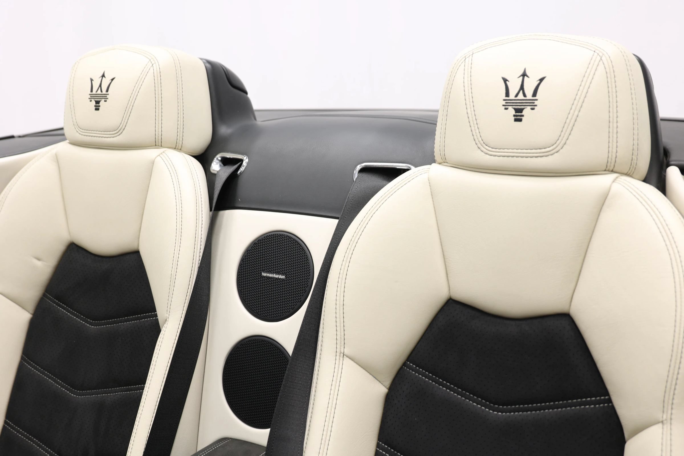 Used 2018 Maserati GranTurismo Sport RWD image 45