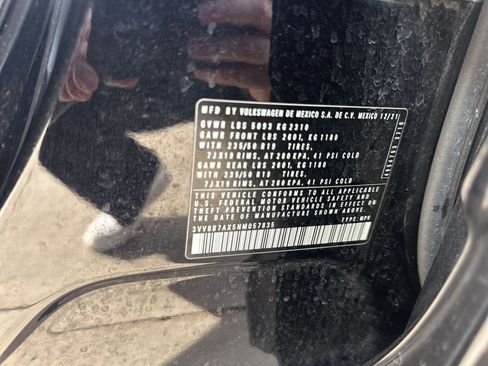 Used 2022 Volkswagen Tiguan SE R-Line image 33