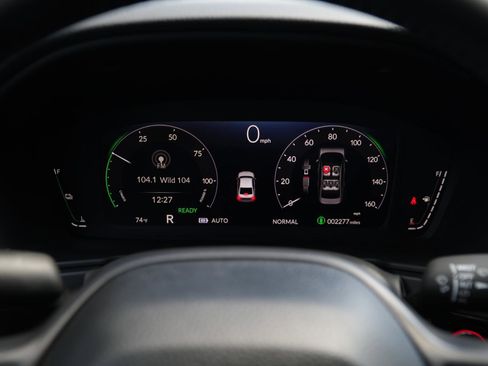 Used 2025 Honda Accord Sport image 25