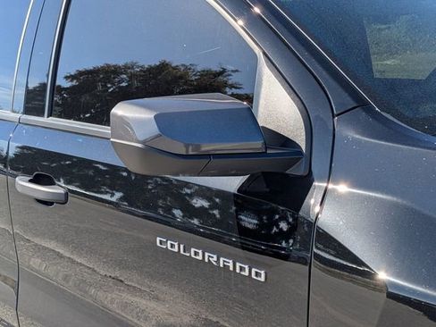Used 2025 Chevrolet Colorado Trail Boss image 11