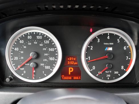 Used 2010 BMW X5 M image 23