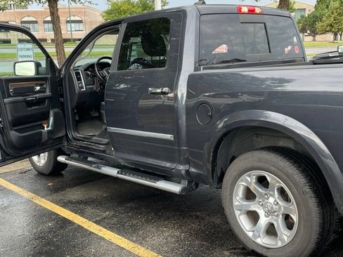 Used 2018 RAM 1500 Laramie w/ Convenience Group AWD/4WD image 8