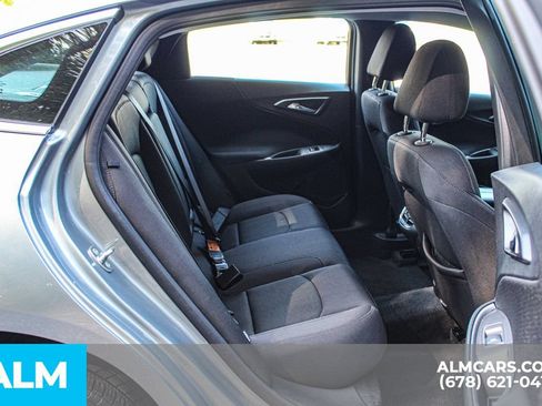 Used 2025 Chevrolet Malibu LT FWD image 18