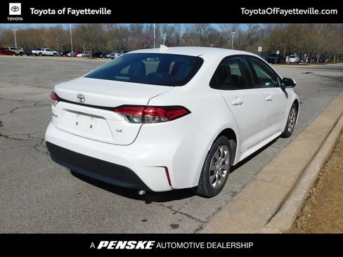 Used 2024 Toyota Corolla LE image 4