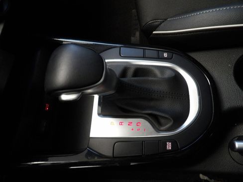 Used 2023 Kia Forte GT-Line image 31