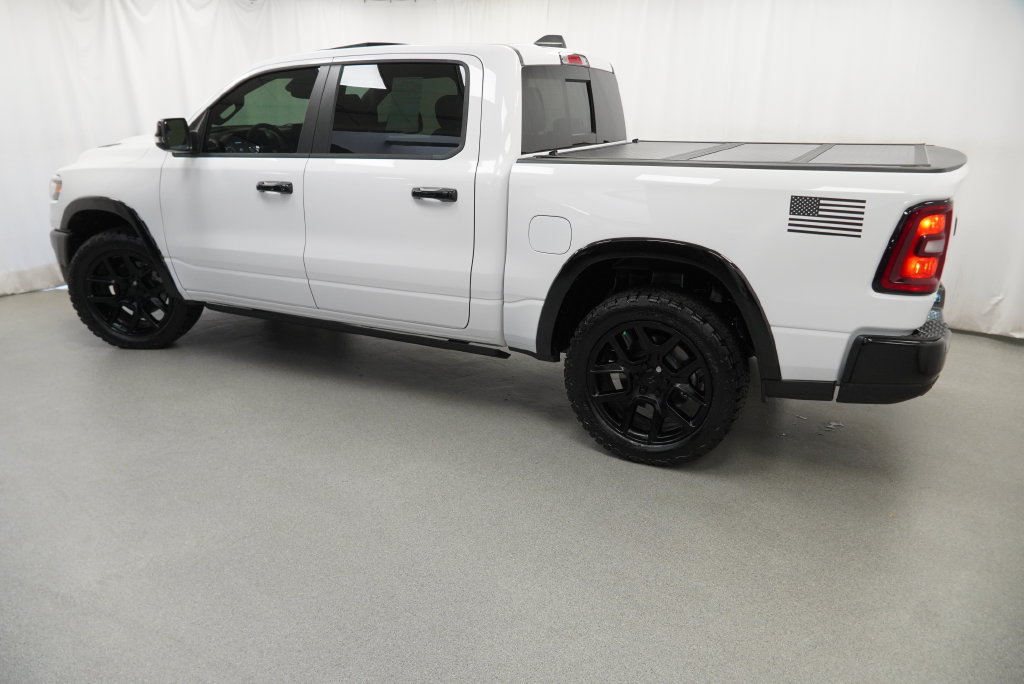 Used 2026 RAM 1500 Laramie AWD/4WD image 6