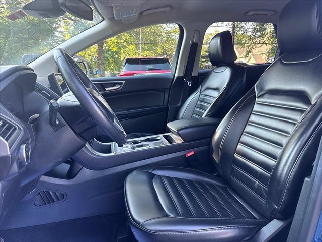 Used 2024 Ford Edge SEL AWD/4WD image 13