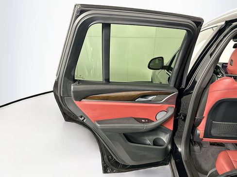 Used 2024 BMW X3 xDrive30i w/ Premium Package w/ZPA image 28