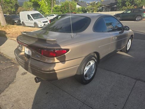 Used 1998 Ford Escort FWD image 7