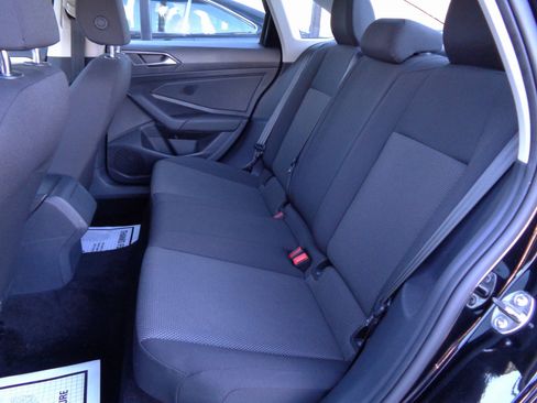 Used 2021 Volkswagen Jetta S w/ Driver Assistance Package image 11