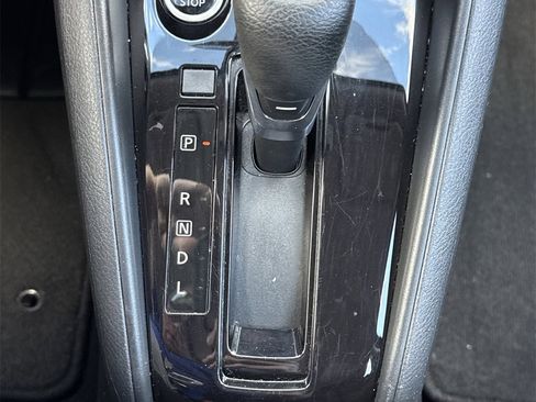 Used 2022 Nissan Kicks S image 24