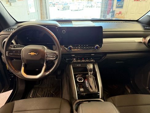 Used 2023 Chevrolet Colorado LT w/ LT Convenience Package image 14