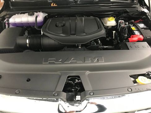 New 2026 RAM 1500 4x4 Crew Cab image 44