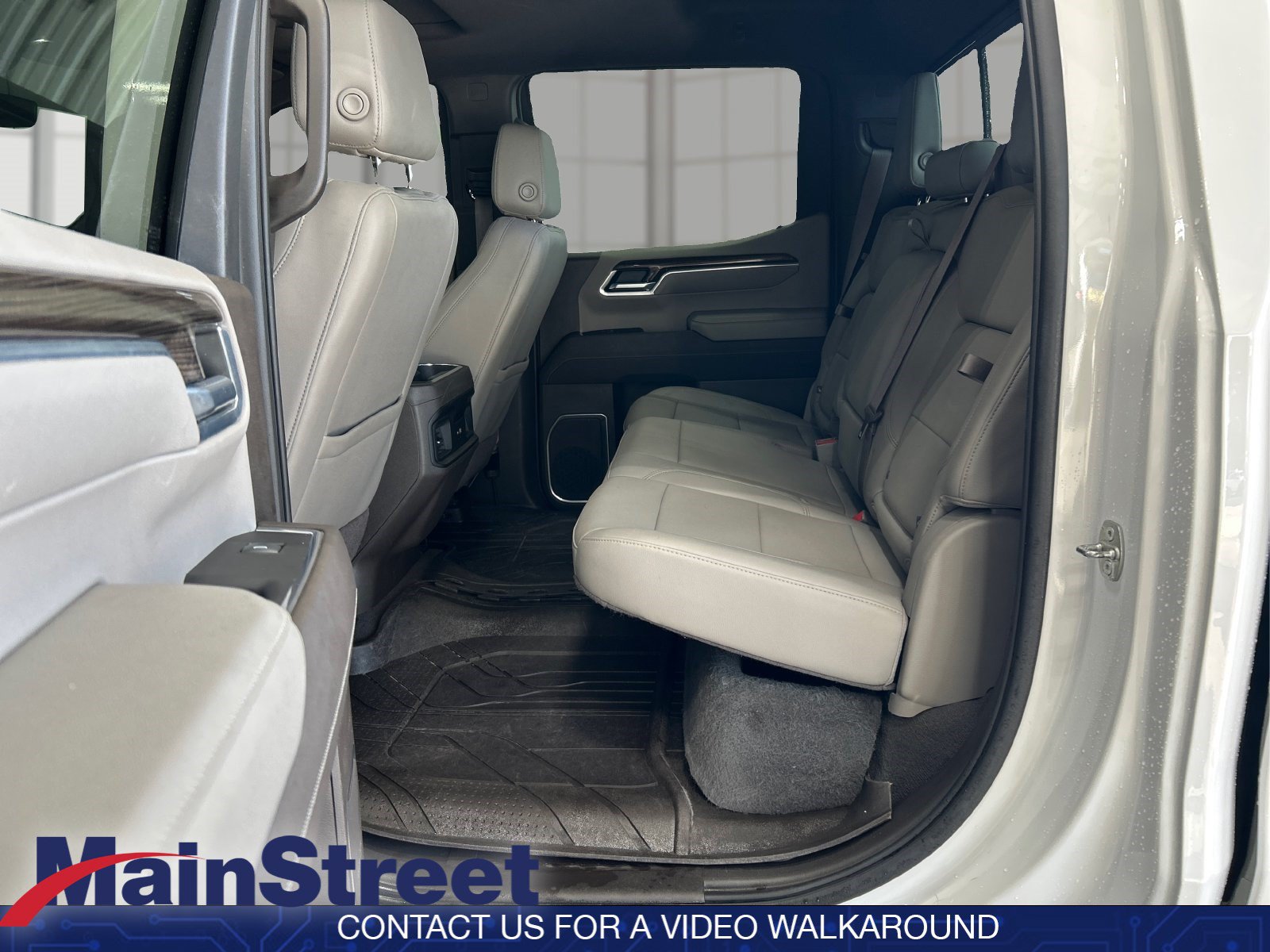 Used 2022 Chevrolet Silverado 1500 RST w/ Redline Edition AWD/4WD image 10