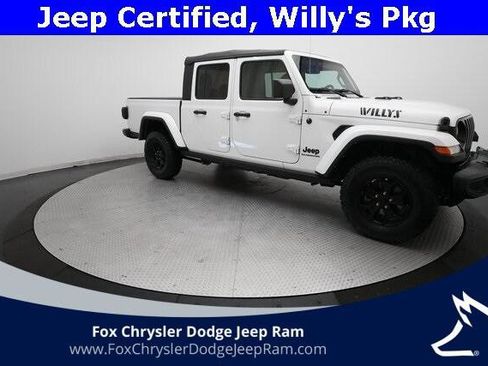 Certified 2021 Jeep Gladiator Willys image 14