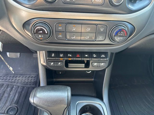 Used 2021 Chevrolet Colorado Z71 w/ Safety Package RWD image 19