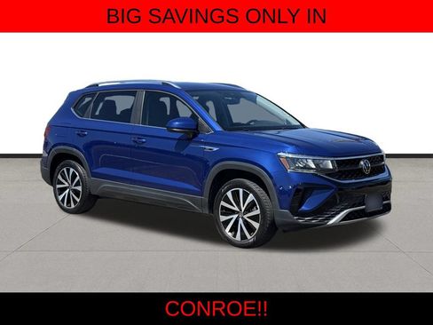 Used 2023 Volkswagen Taos SE FWD image 3