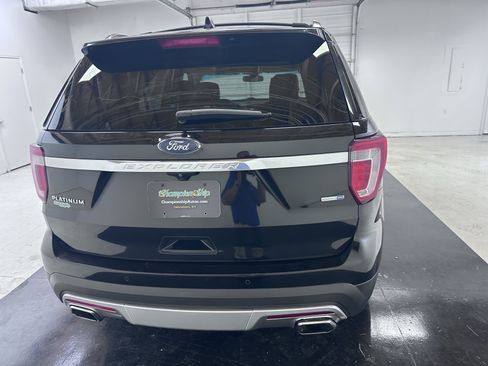 Used 2016 Ford Explorer Platinum AWD/4WD image 9