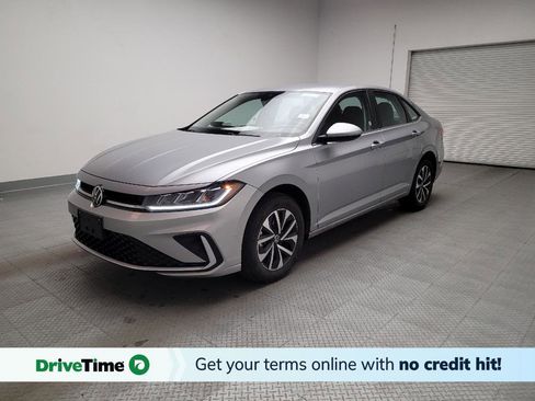 Used 2025 Volkswagen Jetta S image 1