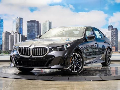 New 2026 BMW 530i xDrive w/ M Sport Package image 2