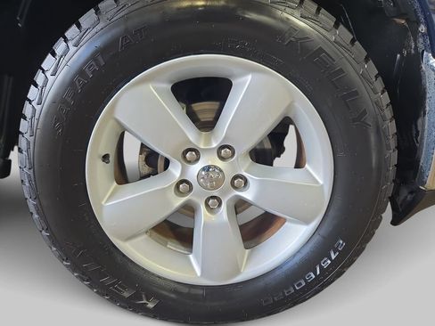 Used 2022 RAM 1500 Classic SLT w/ Electronics Group AWD/4WD image 38