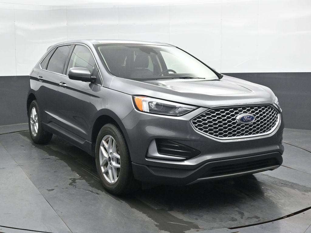 Used 2024 Ford Edge SEL AWD/4WD image 4