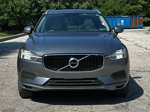 Used 2018 Volvo XC60 T5 Momentum w/ Convenience Package AWD/4WD image 3