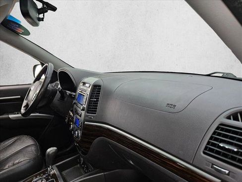 Used 2011 Hyundai Santa Fe Limited image 22