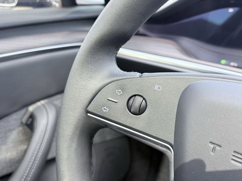 Used 2024 Tesla Model S AWD/4WD image 62