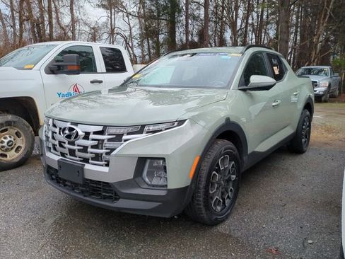 Used 2022 Hyundai Santa Cruz SEL Premium image 2