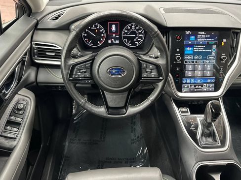 Used 2025 Subaru Outback Onyx Edition AWD/4WD image 19