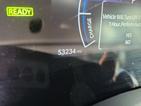 Used 2025 Toyota Camry SE FWD image 14