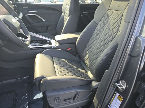 New 2026 Audi SQ5 Premium Plus AWD/4WD image 22