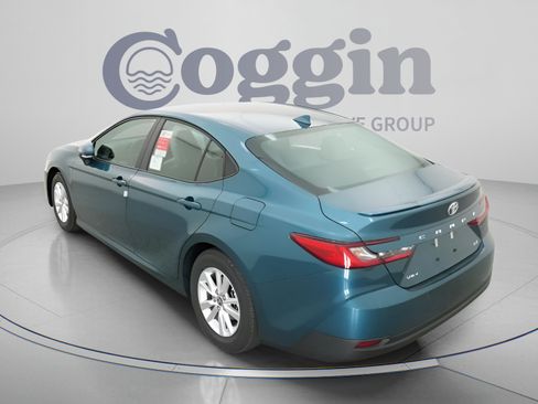 Certified 2026 Toyota Camry LE w/ Convenience Package FWD image 9