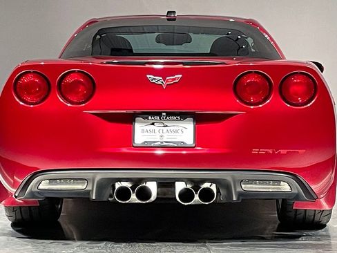 Used 2005 Chevrolet Corvette Coupe w/ Preferred Equipment Group RWD image 30