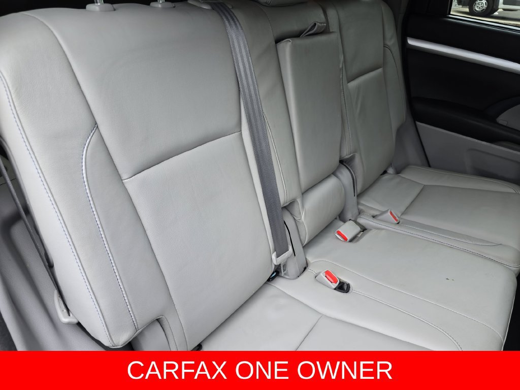 Used 2017 Toyota Highlander XLE AWD/4WD image 11